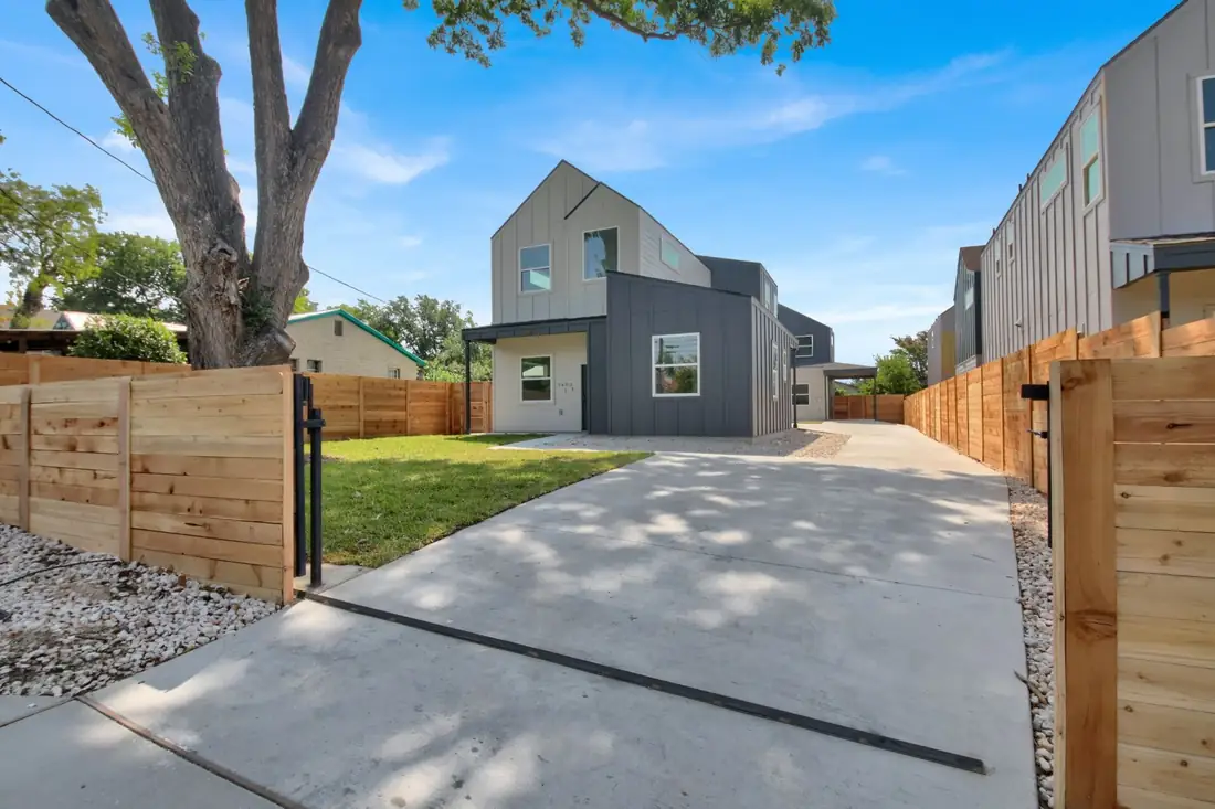 New Precise home and drive on Carver Ave